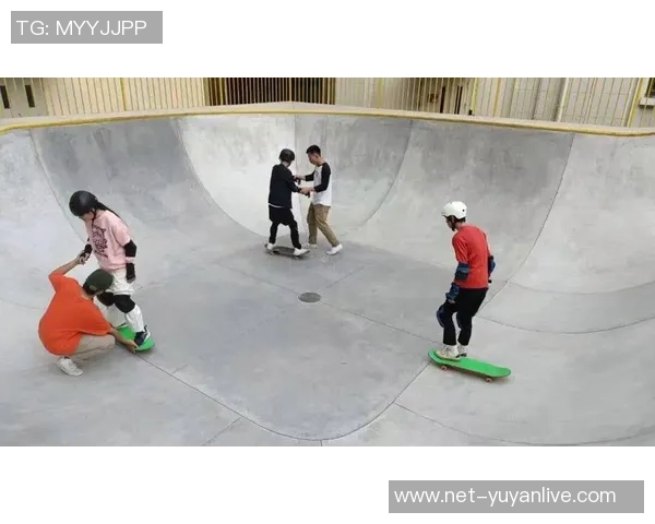 成都滑板队与上海滑板队赛后复盘分析团队配合与战术执行的关键因素 成都滑板队与上海滑板队赛后复盘分析团队配合与战术执行的关键因素